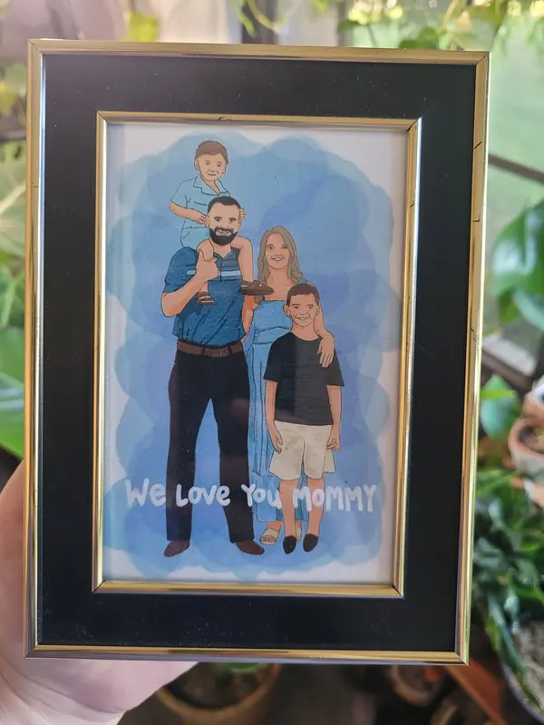 Framed family portrait illustration, We Love You Mommy